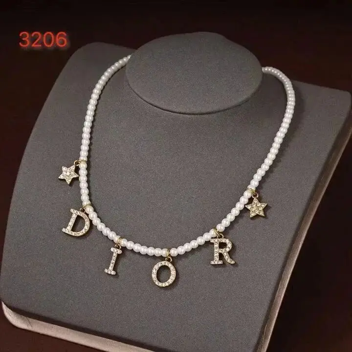 Dior necklace 2